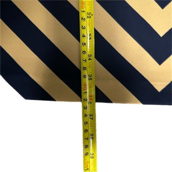 Elegant dress from ILE New York, size 8, striking Navy and gold chevron pattern - Picture 7 of 9